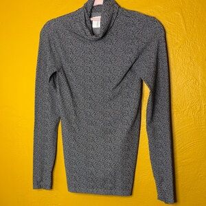 Like New/Good Athleta Flurry Peak Turtleneck Grey